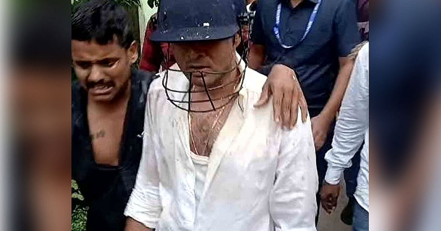 পশ্চিমবঙ্গে তৃণমূল কর্মীকে মারধর করা হয়েছে