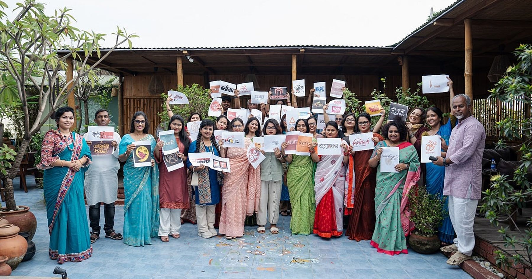 দেশীয় পণ্যের মেলা ‘সুতোর গল্প’ শারদীয় উৎসব চলছে